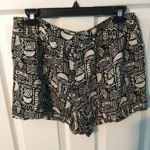 TRIBAL PRINT SHORTS